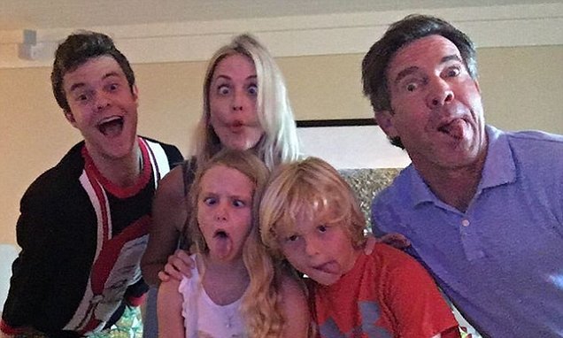 The Quaid-Buffington Family Dynamic
