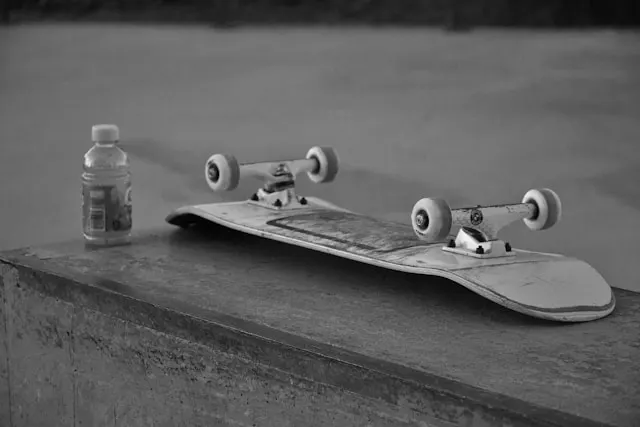 Rolling Right: Navigating Wheels, Trucks, and Complete Skateboards for Beginners